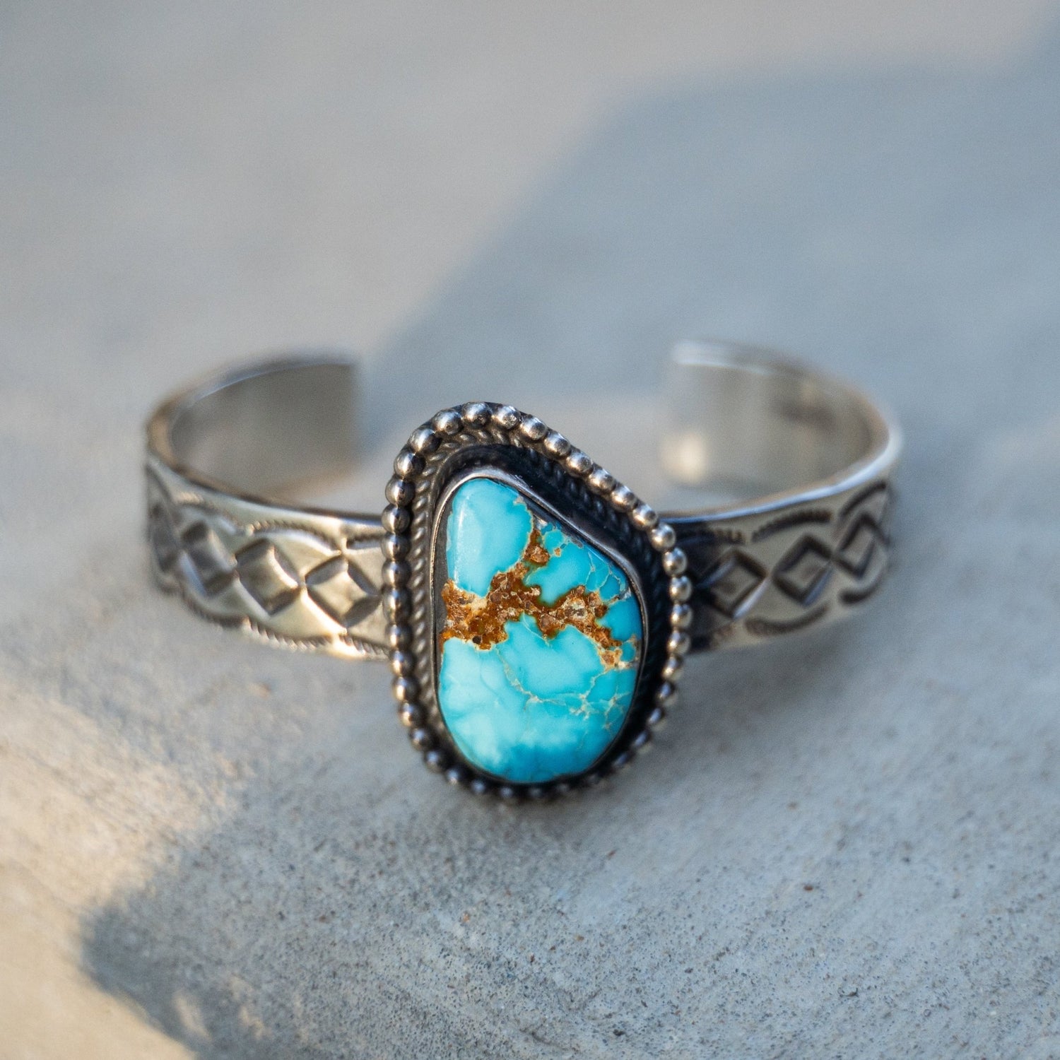 Chimney Butte Kingman Turquoise Sterling Silver Cuff - Echo Canyon Collective
