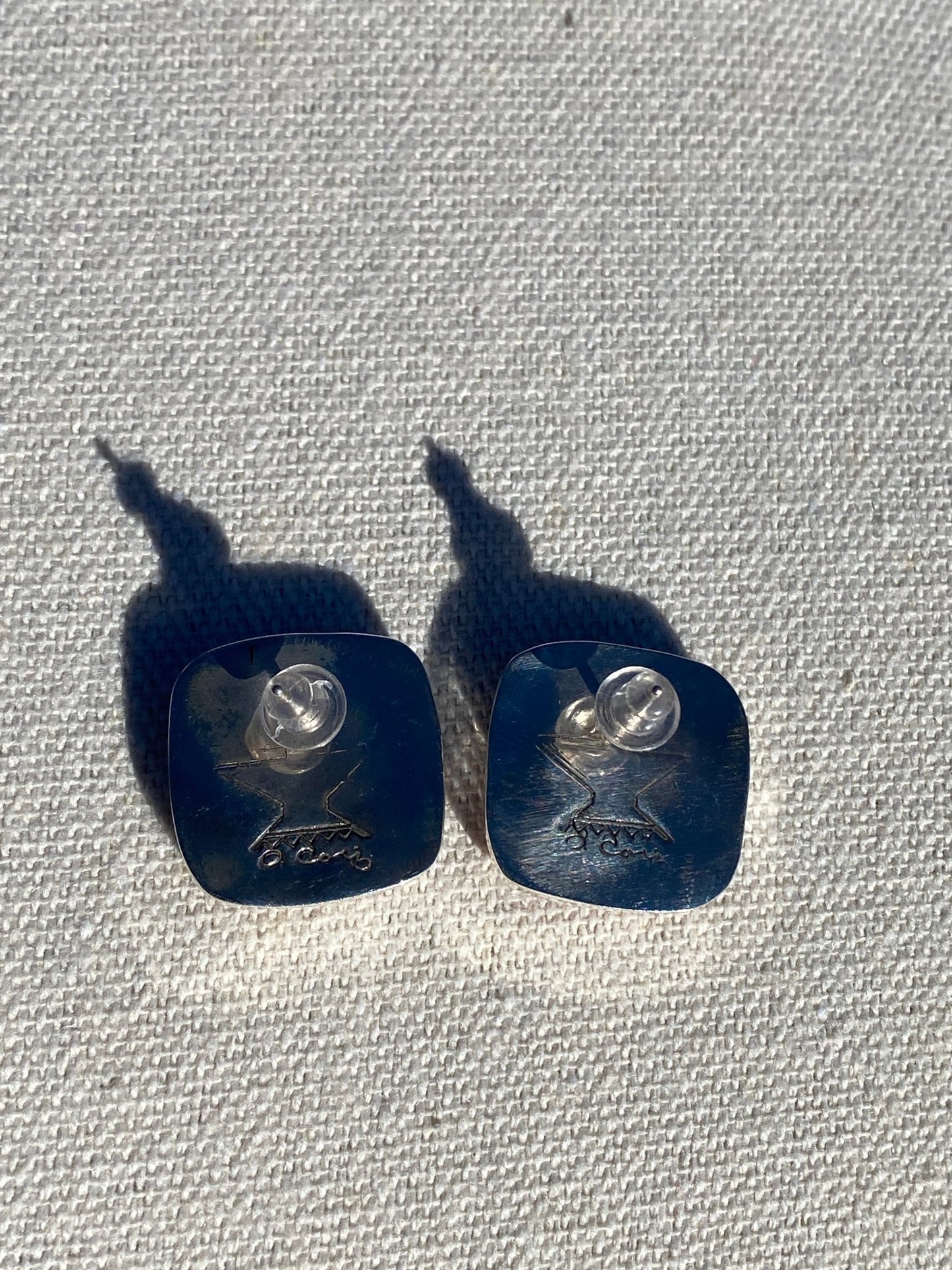 Daniel Coriz Red Spiny Oyster Earrings – Sterling Silver, Signed D. Coriz - Echo Canyon Collective