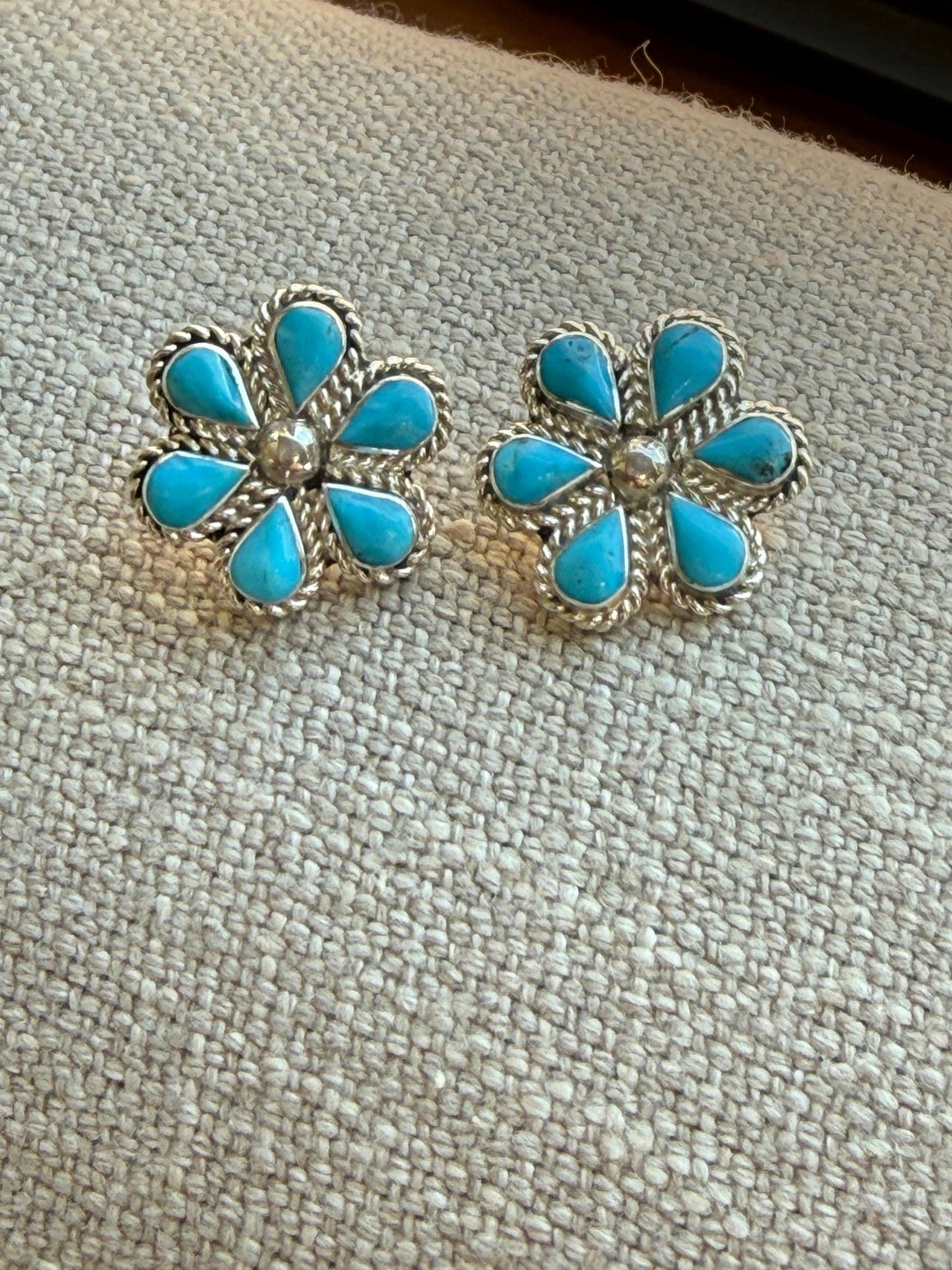 Zuni Needlepoint Turquoise & Sterling Silver Earrings - Echo Canyon Collective
